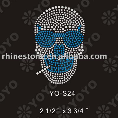 Iron on Skull rhinestone motif (Fer sur Skull strass motif)