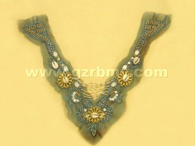 collar motif with sequin %26 conch (collier motif à paillettes 26% conque)