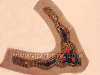 collar motif with beads (collar motif with beads)