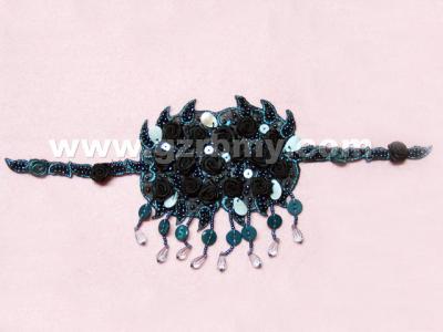Beaded Motif (Beaded Motif)