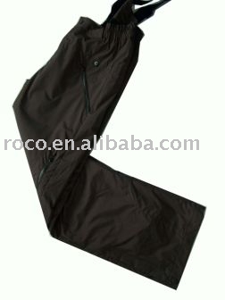 trousers (trousers)