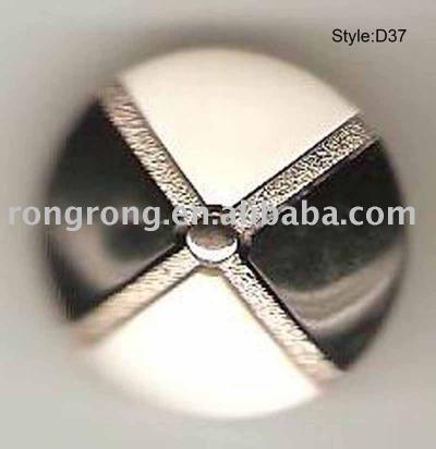 D37 decorative button