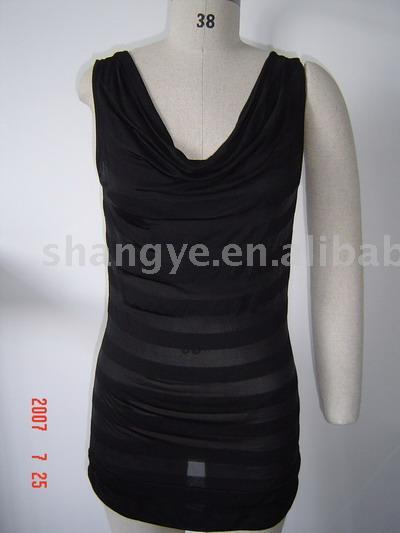Knitted ladies` fashion top (Knitted ladies` fashion top)
