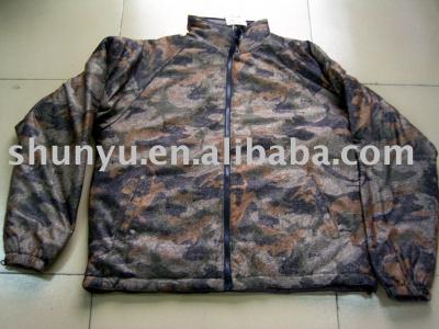 camouflage uniform (камуфляжной форме)