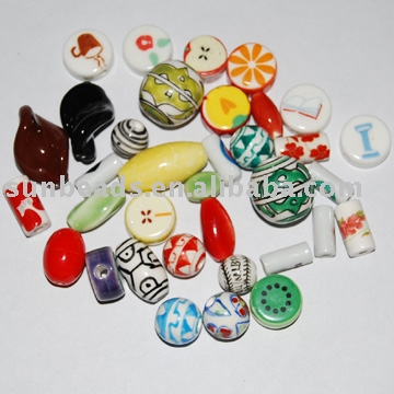 ceramic beads (perles en céramique)