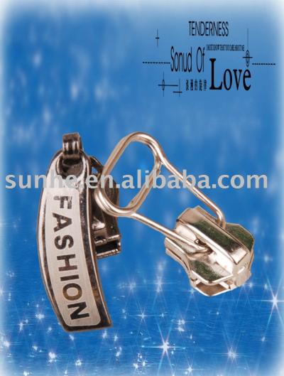 Nylon, Delrin and Metal Sliders (Nylon, Delrin et Metal Sliders)