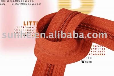 Nylon Zipper Long Chain and Finished Zipper (Fermeture éclair en nylon à longue chaîne et finis Zipper)