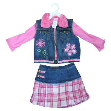 Children`s Garment Set (Children`s Garment Set)