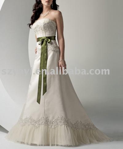 2008 saucy bridal dress (2008 saucy bridal dress)
