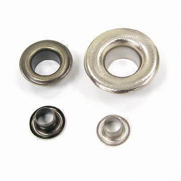 Double Eyelets (Doubles Oeillets)