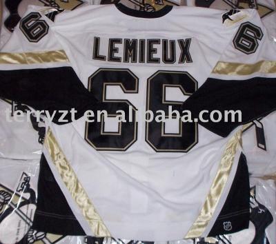 MARIO LEMIEUX #66 WHITE jersey (MARIO LEMIEUX #66 WHITE jersey)