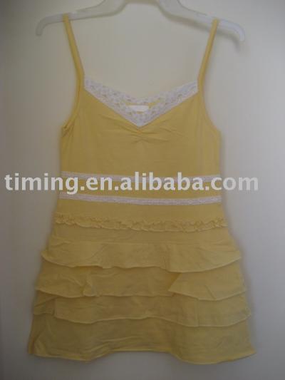 Junior`s tank skirt with lace at neck,front and back panel