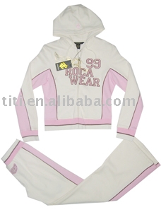 Ladies` Autumn outdoor clothing (Ladies` Autumn outdoor clothing)