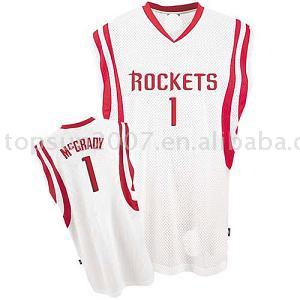 Basketball Shirt %26 Shorts (Basketball Shirt% 26 Shorts)