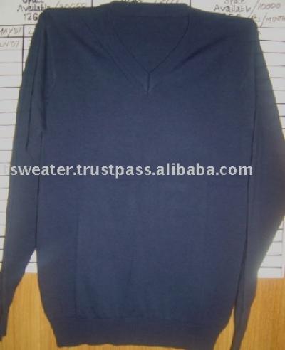 Sweater %26 T-Shirt (Sweater %26 T-Shirt)