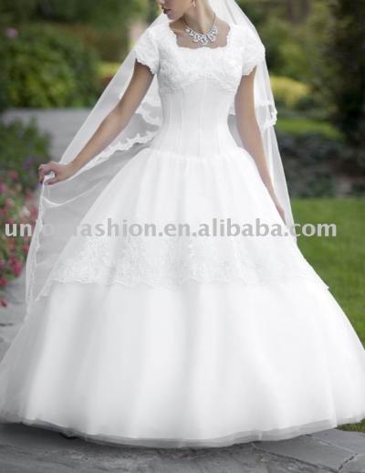 bridal gown (bridal gown)