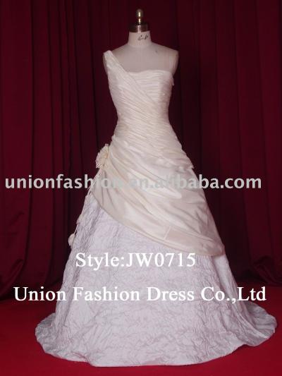 Bridal gown