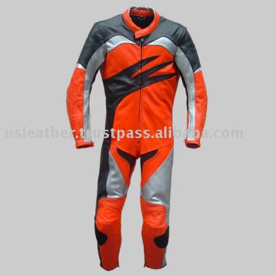 Motorbike Suits 907-45 (Motorrad-Anzüge 907-45)