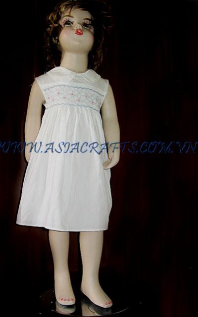 Smocked Dress For Girls: Available In Many Sizes And Colors (Smockée robe pour les filles: Pointures disponibles dans de nombreux And Colors)