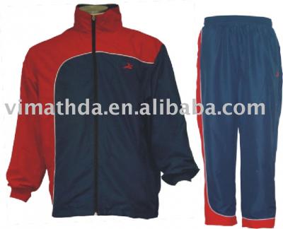 training suit (тренировочный костюм)