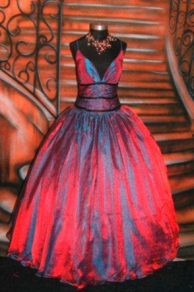 976 Wedding Gowns With Underskirt (976 Wedding Gowns With Underskirt)