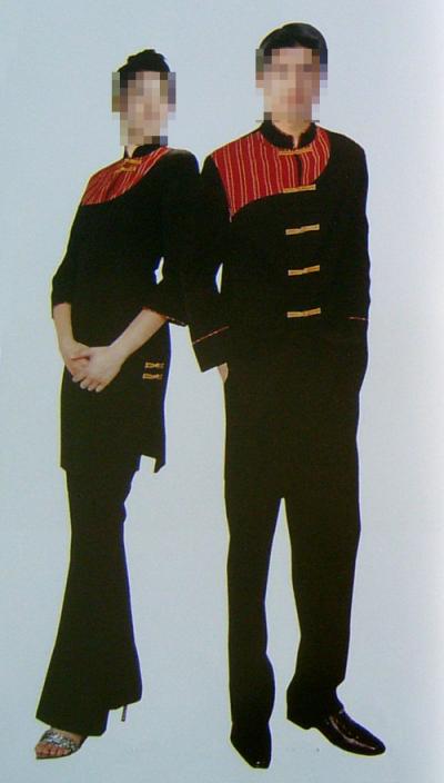 uniform,coat,garment,service clothes,hotel uniform,waiter uniform (uniforme, de manteaux, de vêtements, vêtements de service, uniforme de l`hôte)