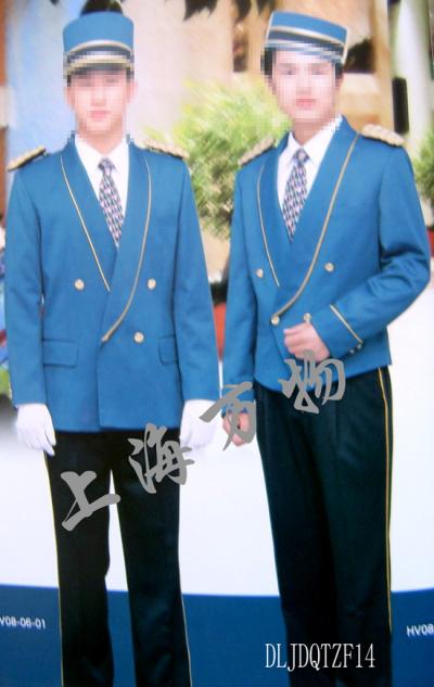 uniform,coat,apparel,suits,clothes,clothing,work wear,working clothes,hotel unif (uniforme, de manteaux, de vêtements, costumes, vêtements, vêtements, vêtemen)