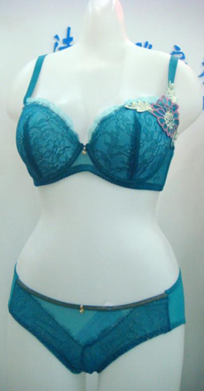 bra+panty set
