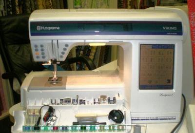 Viking Designer# 1-Sewing %26 Embroidery Machine (Viking Designer # 1-Sewing% 26 Stickmaschine)