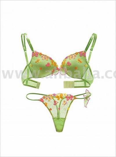 Under Wear Sets (En vertu de jeux de Porter)