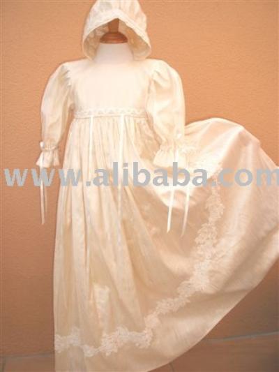 One OFF Heirloom Christening Gown Silk (One OFF Heirloom Christening Gown Silk)
