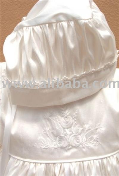 Christening Gown Silk Embroidery (Christening Gown Silk Embroidery)