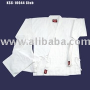 Karate Suit Club (Suit Karaté Club)