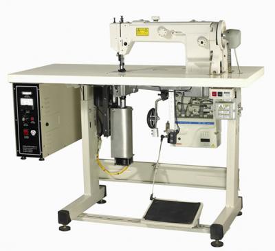 Ultrasonic Stitching Machine (Stitching machine à ultrasons)