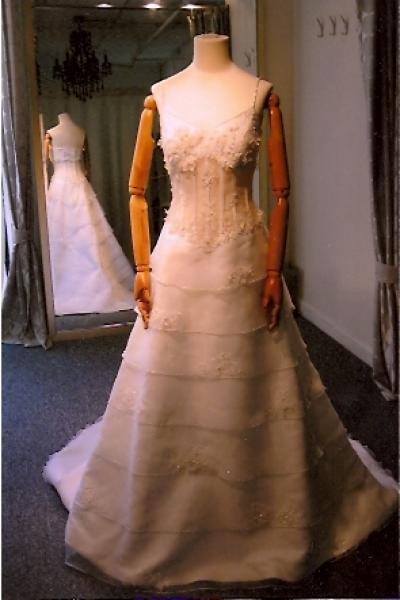 Wedding Dress (Wedding Dress)