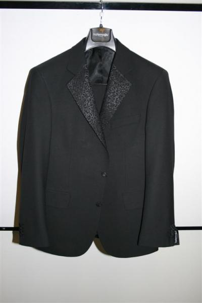 Men`s Suit (Men `s Suit)