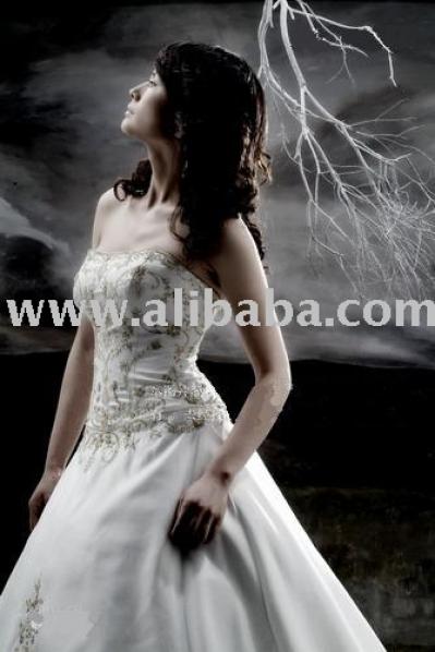 High Quality Bridal Gown And Wedding Dresses (High Quality Brautkleid und Hochzeitskleider)