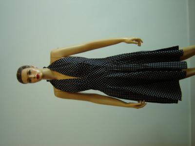 Neck holder Dresses (Robes de cou)
