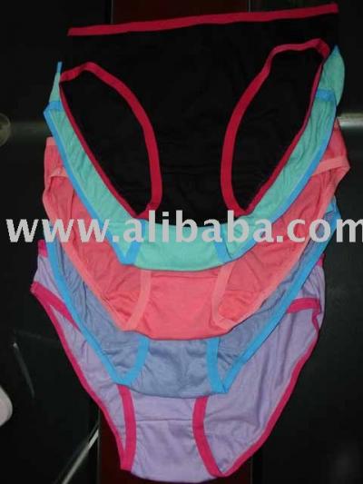 Girls Bikin (Filles Bikin)