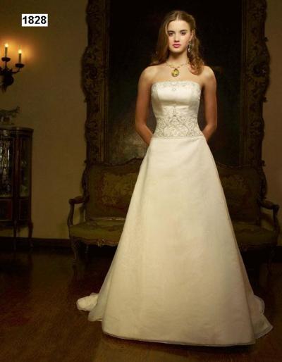 Bridal Gown (Brautkleid)