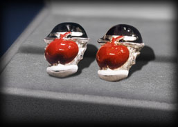 Cufflink (Запонки)