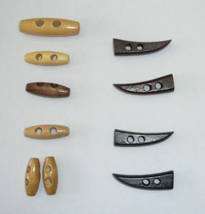 Wood Buckles (Wood Buckles)