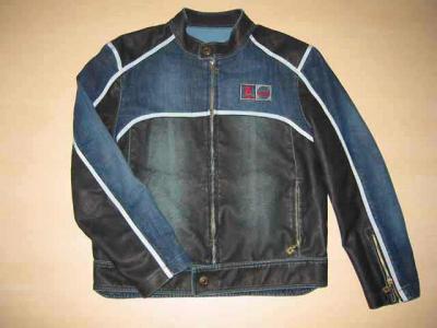 Denim Jacket With A Fashion Twist