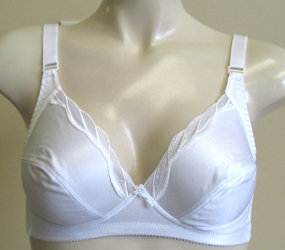 Comfort Basic Bra With Embroidery (Confort élémentaire soutien-gorge avec broderie)