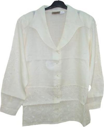 Embroidery blouse. (Broderie blouse.)