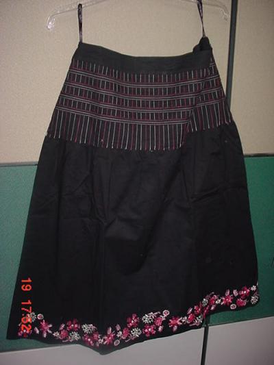 Cambric Knee Length Skirt (Батистовыми юбка до колен)
