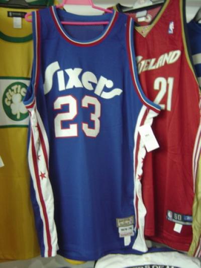 Throwback Jerseys (Throwback Jerseys)
