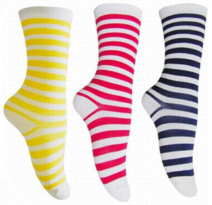 Socks For Women`s, Mens And The Kids (Socken für `s Frauen, Herren und die Kinder)
