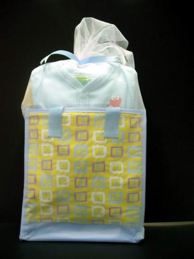4 Pcs. Deluxe Baby Gift Set