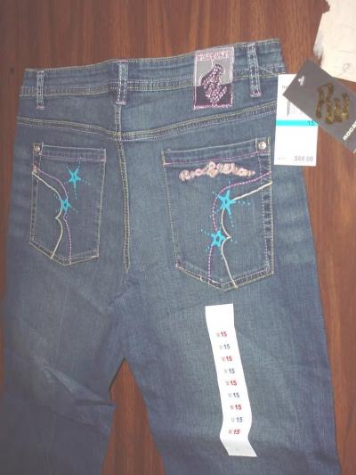 Urban Wear Jeans For Ladies Men And Children (Urban Jeans Wear For Ladies hommes et des enfants)